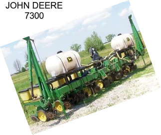 JOHN DEERE 7300