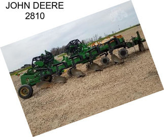 JOHN DEERE 2810