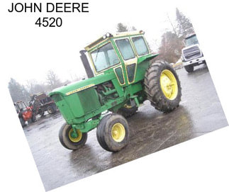 JOHN DEERE 4520