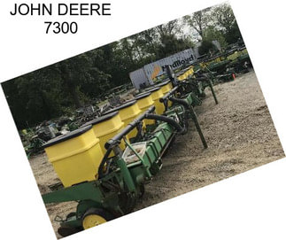 JOHN DEERE 7300