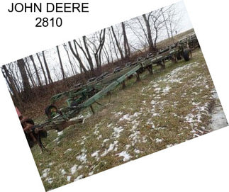 JOHN DEERE 2810