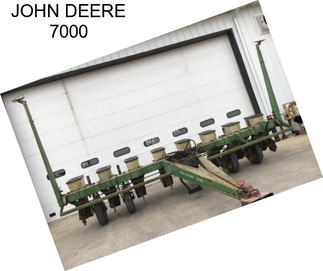 JOHN DEERE 7000