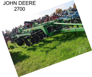 JOHN DEERE 2700