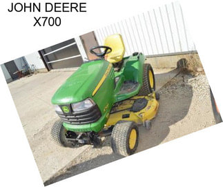 JOHN DEERE X700