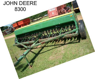 JOHN DEERE 8300