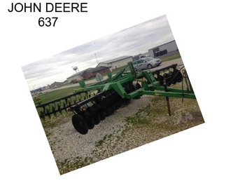 JOHN DEERE 637