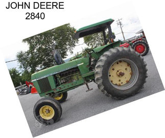 JOHN DEERE 2840