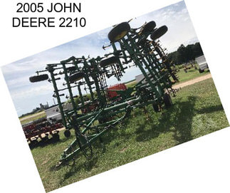 2005 JOHN DEERE 2210