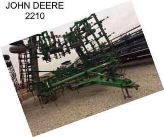 JOHN DEERE 2210