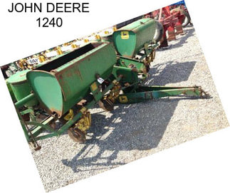 JOHN DEERE 1240