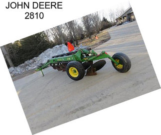 JOHN DEERE 2810