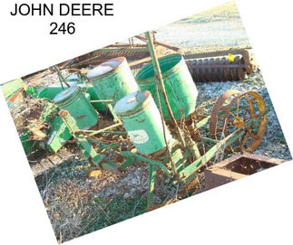 JOHN DEERE 246