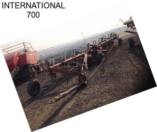 INTERNATIONAL 700