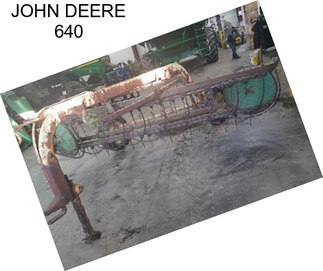 JOHN DEERE 640