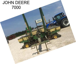 JOHN DEERE 7000