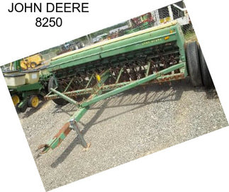 JOHN DEERE 8250