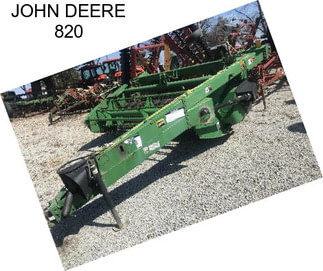 JOHN DEERE 820