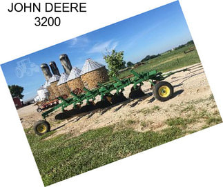 JOHN DEERE 3200