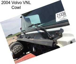 2004 Volvo VNL Cowl