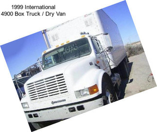 1999 International 4900 Box Truck / Dry Van