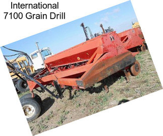 International 7100 Grain Drill