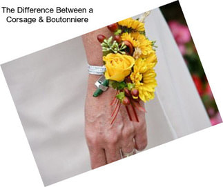 The Difference Between a Corsage & Boutonniere